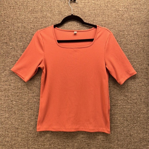 Uniqlo Womens Tee Size M Ribbed Square Neck Top Short Sleeve Casual Everyday - Picture 1 of 13